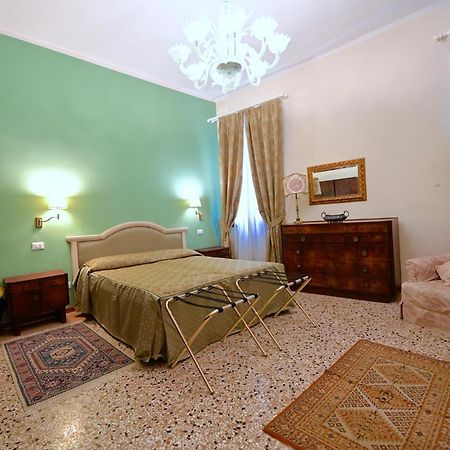 Chandeliers Apartment Venice Ngoại thất bức ảnh