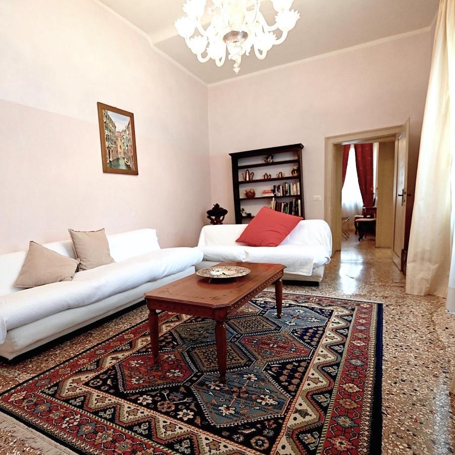 Chandeliers Apartment Venice Ngoại thất bức ảnh