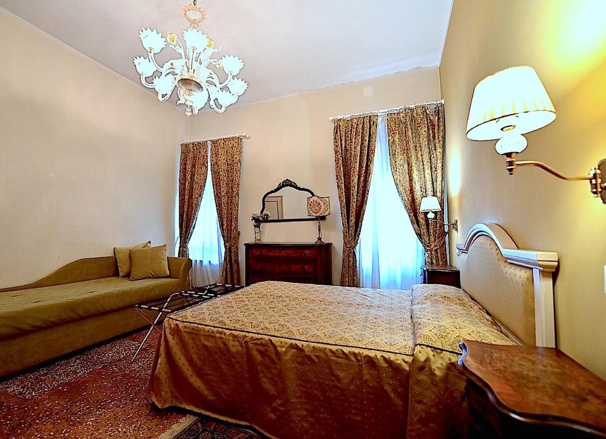 Chandeliers Apartment Venice Ngoại thất bức ảnh
